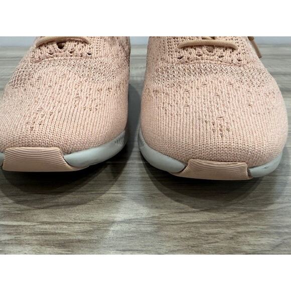 Cole Haan Women's 2.Zerogrand Knit Lace Up Oxford Wingtip Sneaker - Size 8B - Picture 3 of 15